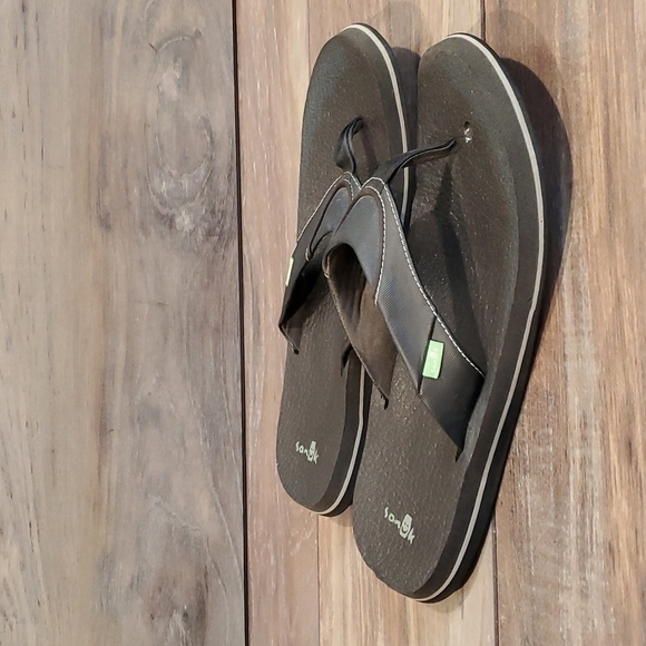 Sanuk Mens Sandals Flip Flops Outdoor Flats sz 12 shoes - Picture 2 of 10